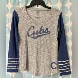 Chicago Cubs Women’s L/S Shirt, Size M